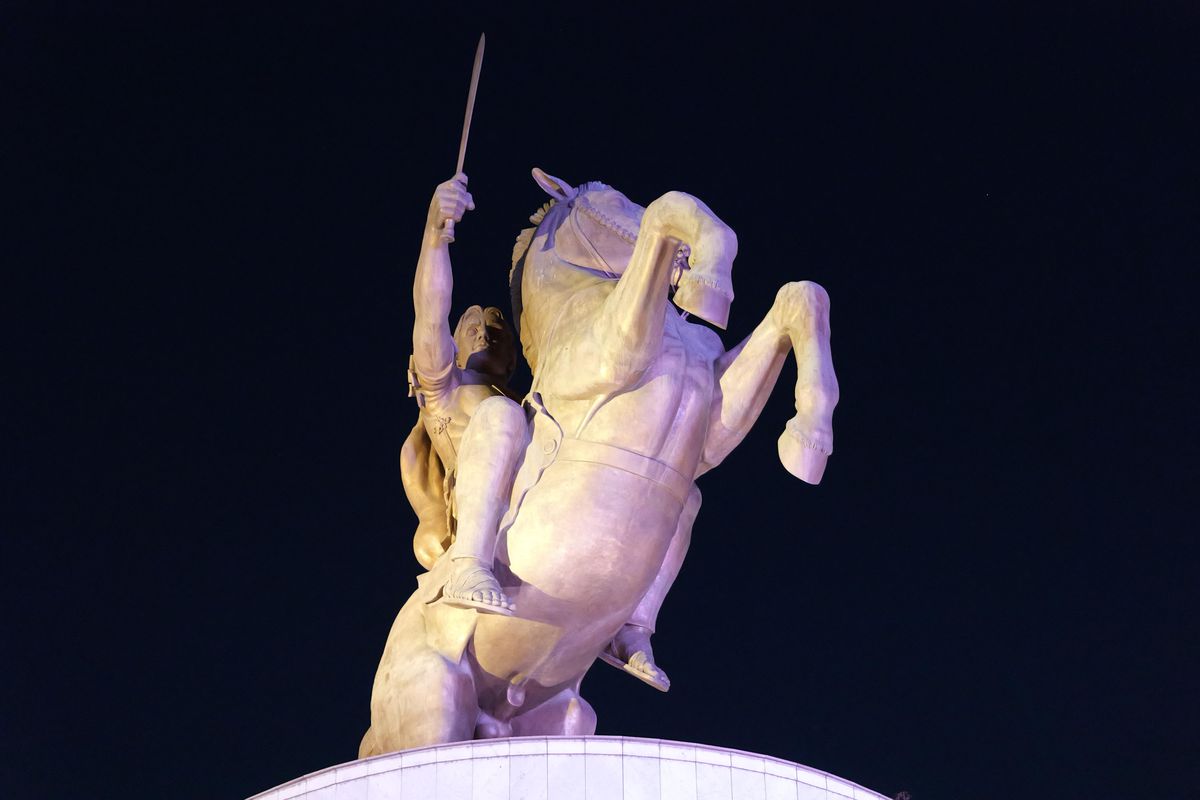 Skopje, capitala statuilor. Un mix între creștinism și islamism, între vechi și nou