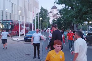 Vizită surpriză la Dinamo - Botoșani » „Călăul” din derby-urile cu FCSB a fost invitatul lui Andrei Nicolescu