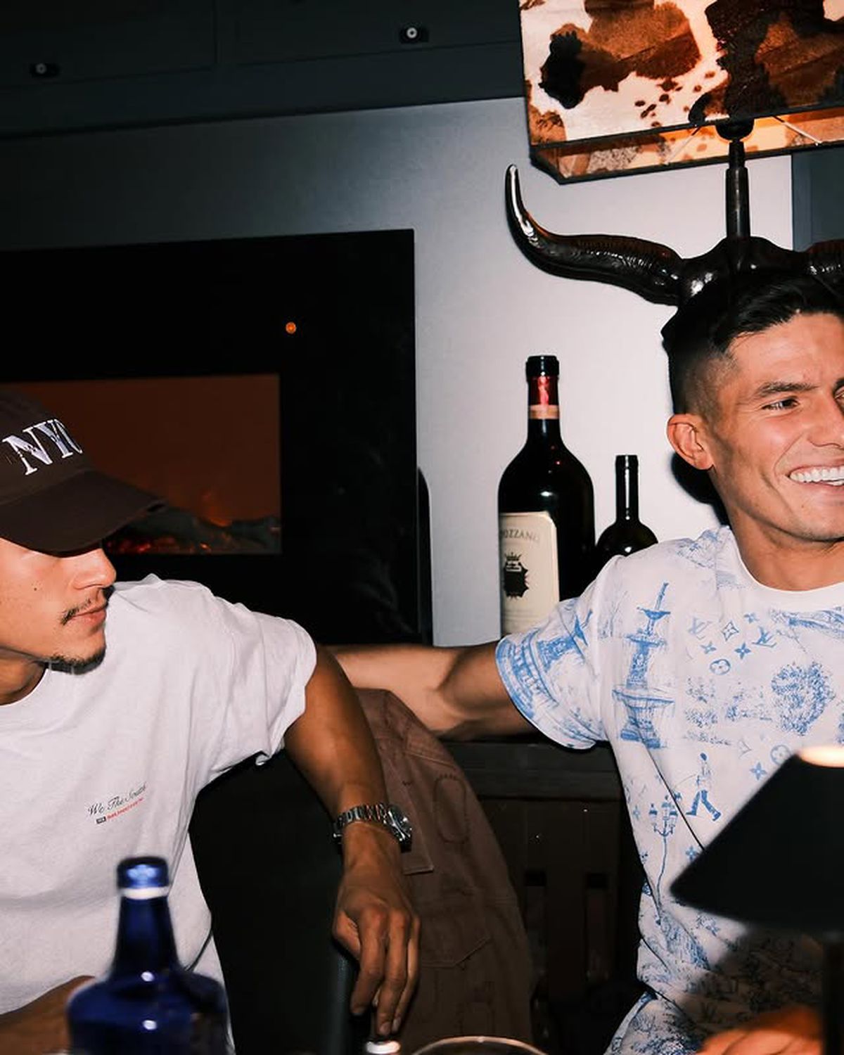 A câștigat lupta din UFC, apoi a pornit către podiumul Versace: „Arăt bine, nu?”