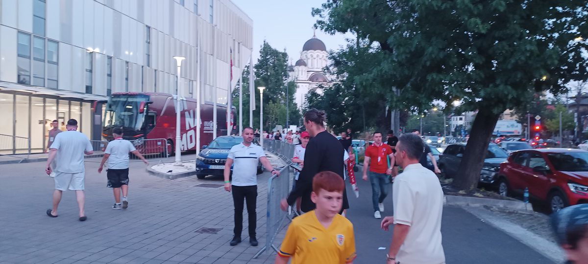 Vizită surpriză la Dinamo - Botoșani » „Călăul” din derby-urile cu FCSB a fost invitatul lui Andrei Nicolescu