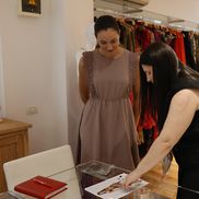 Simona Radiș modă - Claudia Rawlings designer