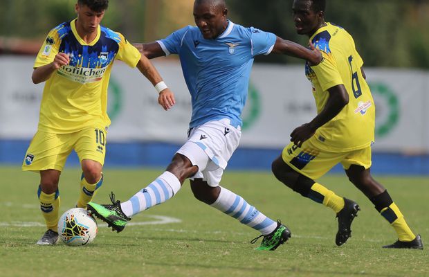 Celebrul Joseph Minala, controversatul mijlocaș al lui Lazio, e în România și urmează să semneze!