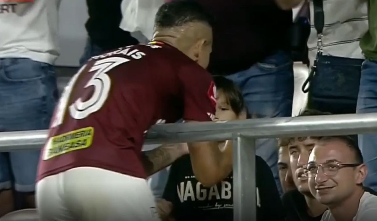 Ce a făcut Junior Morais imediat după supergolul din Giulești » Imaginile au devenit virale