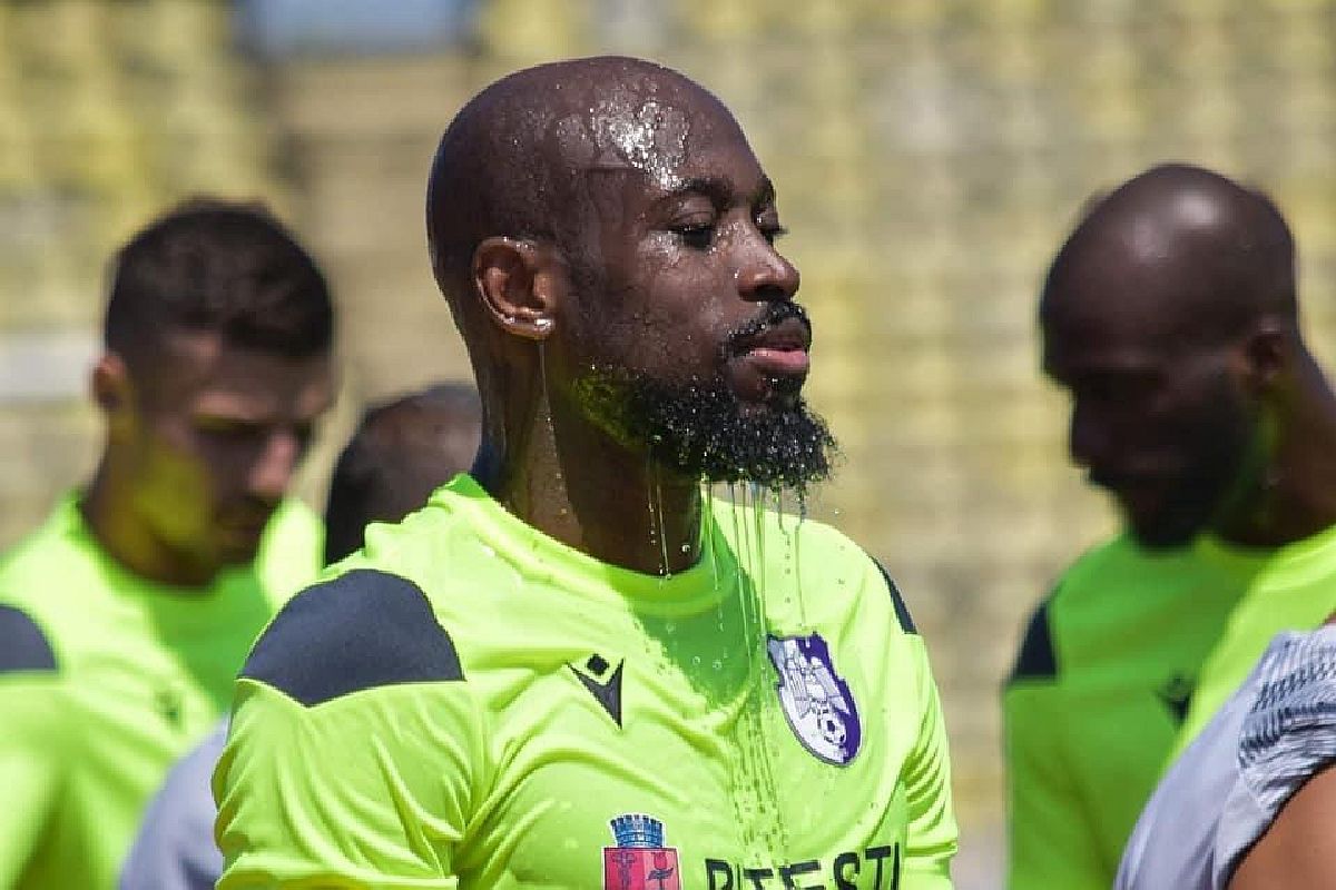 Impresiile camerunezului transferat în Liga 1, după o lună în România: „Rezolvați odată problema cu VAR-ul!” + primul loc pe care vrea să-l viziteze