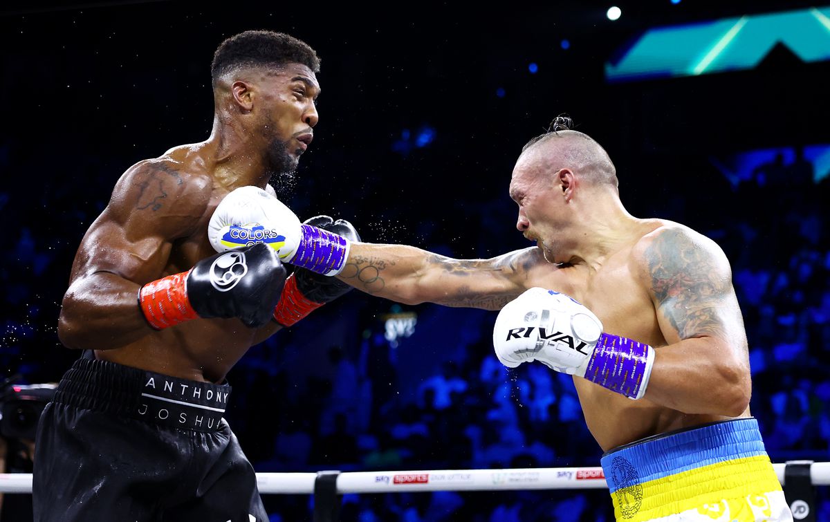 Ucraineanul Usyk l-a învins din nou pe Anthony Joshua! Scandal după meci: a aruncat centurile și a plecat din ring