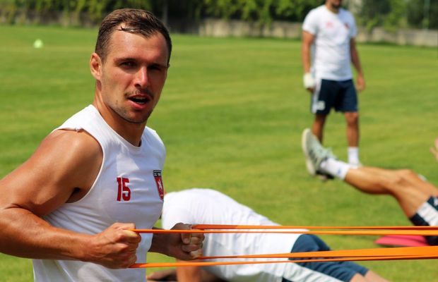 „Călăreții roșii” surprind Liga 2! » Ineditul lider are maximum de puncte, dar nu poate promova