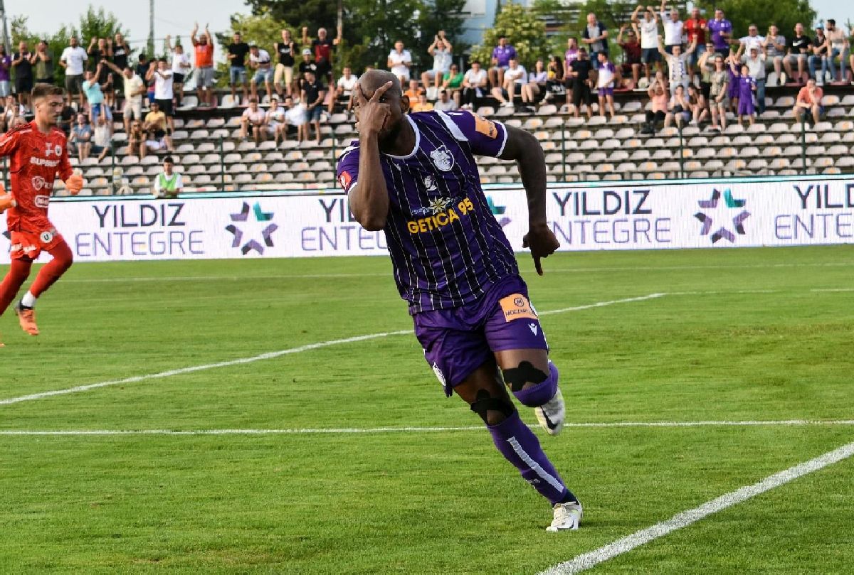 Paul Arnold Garita în acțiune