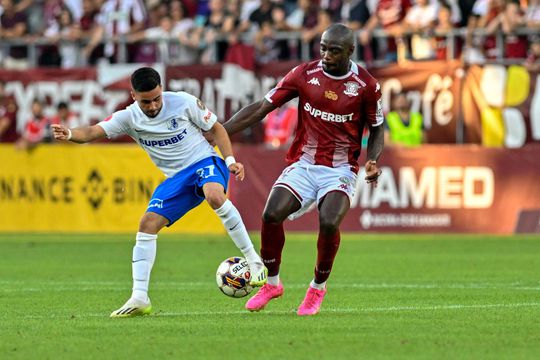 După Rapid - Farul 3-1 în etapa a 6-a din Superliga, Florin Răducioiu și Viorel Moldovan au analizat situația lui Enes Sali. Extrema stângă în vârstă de 17 ani a evoluat aseară din primul minut (foto: Raed Krishan/GSP)