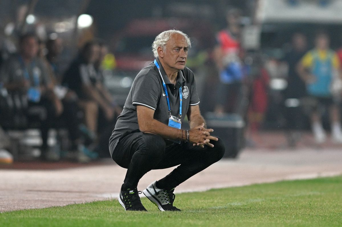 Panduru l-a taxat pe Chipciu: „La U Cluj sunt prea mulți antrenori principali”