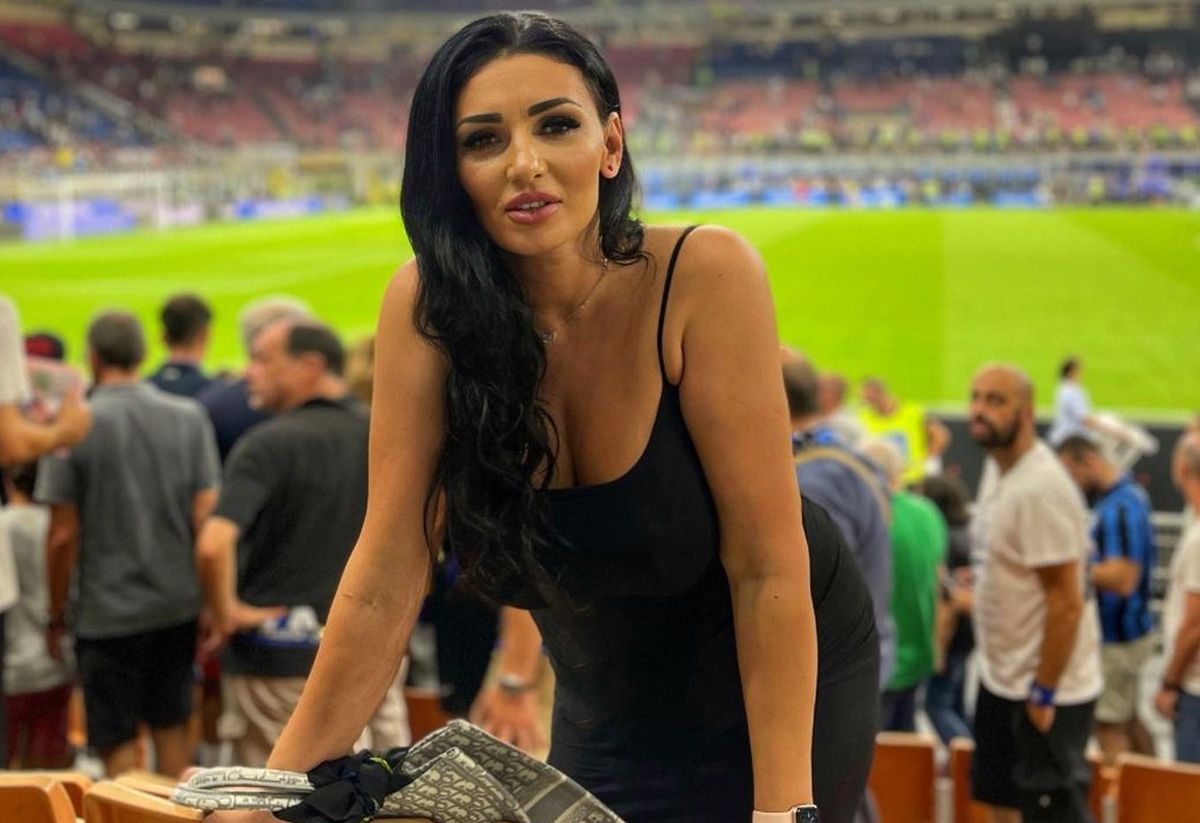 La ce meci a fost surprinsă cea mai sexy antrenoare din România: „Creez amintiri alături de tine! Fericită pentru victorie”