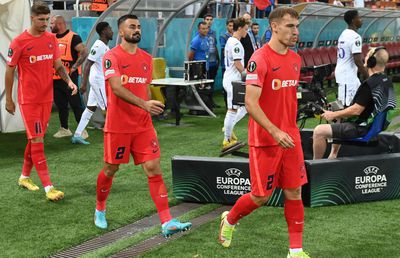 A reziliat contractul cu FCSB: „A plecat” » Gigi Becali negociază vânzarea altor doi fotbaliști!