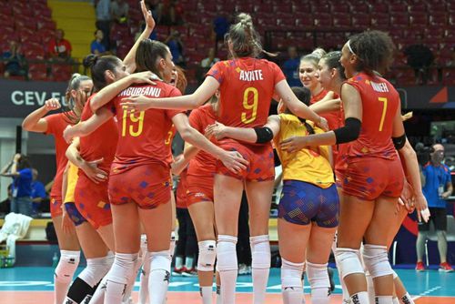 Naționala de volei feminin a României a învins reprezentativa Bosniei-Herțegovina după un meci dramatic de cinci seturi