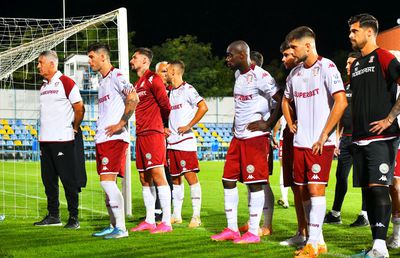 Cine ar fi orchestrat campania de transferuri la Rapid » Ironii în direct: „«Unghieră» a fost 100%, am informații din interior”