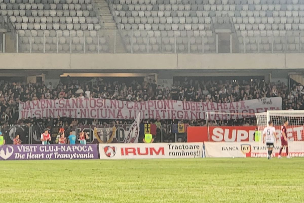 Problema remarcată de Mandorlini, după succesul dramatic cu U Cluj: „Suntem în urmă” + a făcut show după meci