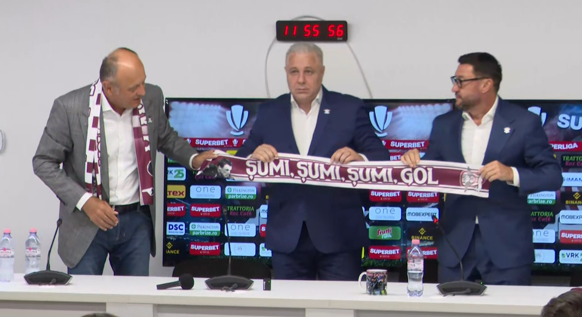 „Stați jos!” » Moment amuzant la finalul conferinței de prezentare a lui Marius Șumudică la Rapid: „M-ați speriat”