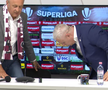 „Stați jos!” » Moment amuzant la finalul conferinței de prezentare a lui Marius Șumudică la Rapid: „M-ați speriat”