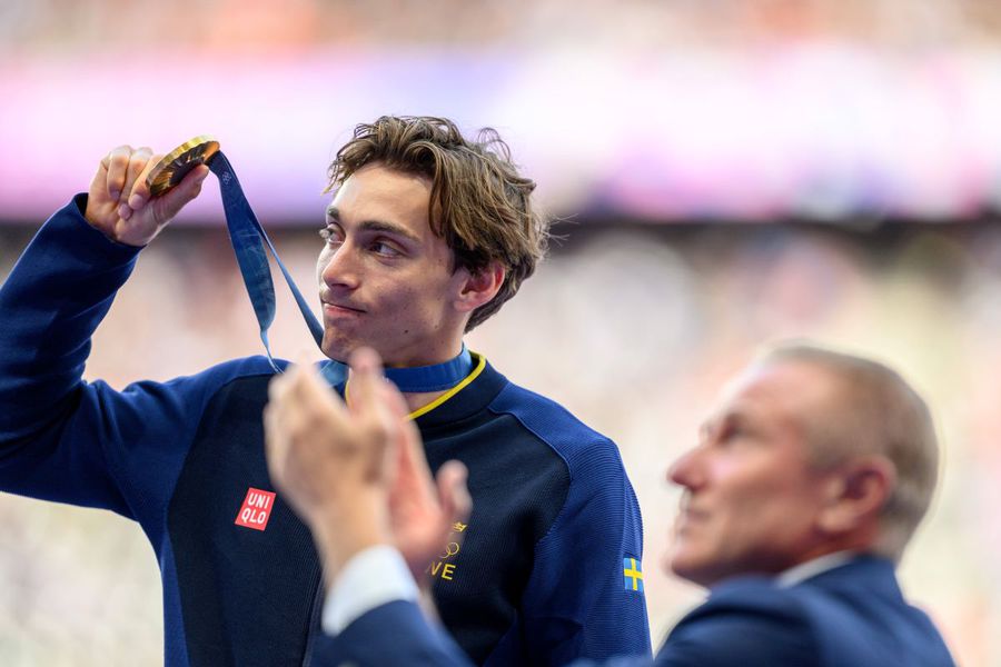 Armand Duplantis visează să pună alți 5 centimetri recordului mondial la săritura cu prăjina » Fiecare nou reper îi aduce 50.000 de dolari