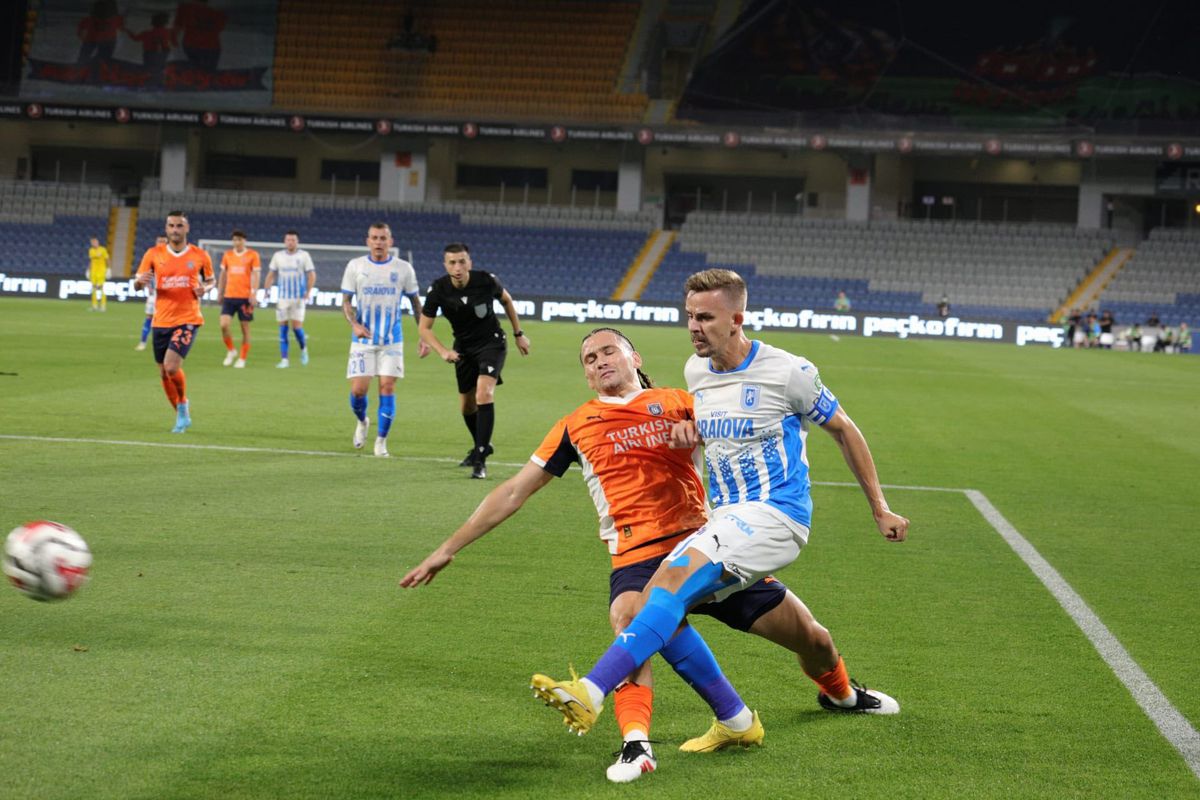 Istanbul Bașakșehir - Universitatea Craiova, turul play-off-ului de Conference League // foto: Facebook Univ. Craiova