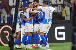 Universitatea Craiova obține o victorie URIAȘĂ la Istanbul, iar oltenii sunt la 90 de minute de o calificare istorică