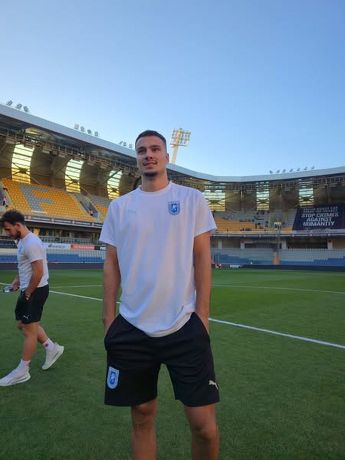 Plachete, zâmbete și masa oficială: ce s-a întâmplat la Istanbul, înainte de Bașakșehir - Universitatea Craiova