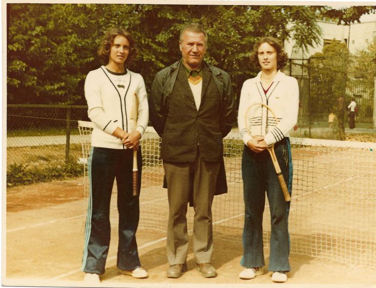 Lucia și Maria Romanov alături de Tudorel Bădin Foto: colecție personală