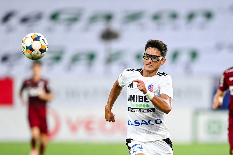 Transferul pe care l-ar face Leo Grozavu pentru a forța titlul cu revelația FC Botoșani: „Ar fi în capul listei!”