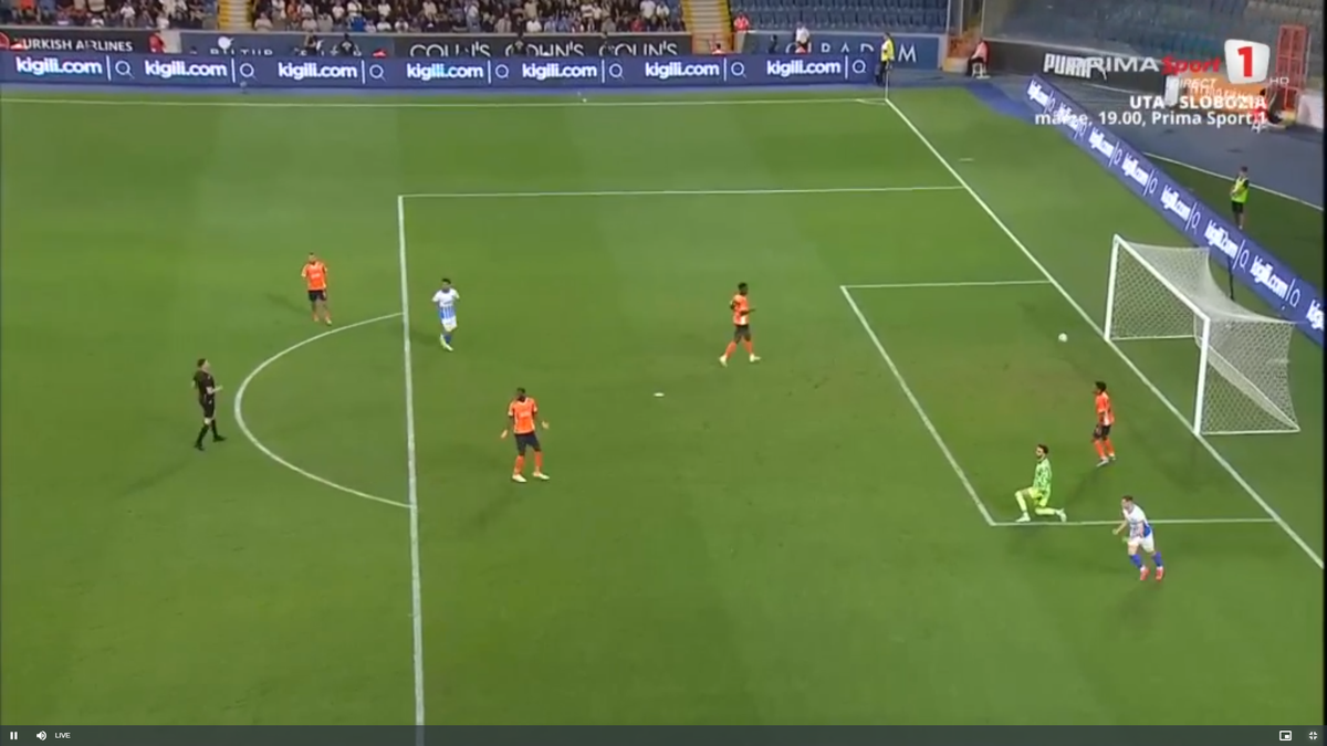 Fază-școală din aut! Așa a marcat Craiova golul 2 cu Basaksehir, în play-off-ul de Conference League