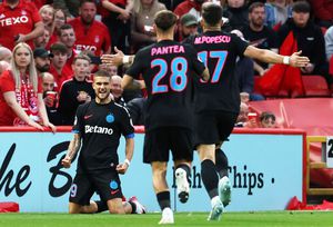 Aberdeen - FCSB 0-1 » Bîrligea deschide scorul în minutul 32. Juri Cisotti e eliminat!