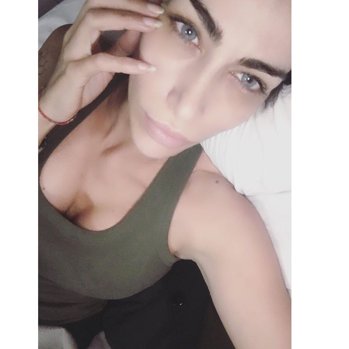 FOTO Ciprian Tătărușanu are cea mai sexy fană din Italia! Nu va rata niciun meci al lui AC Milan