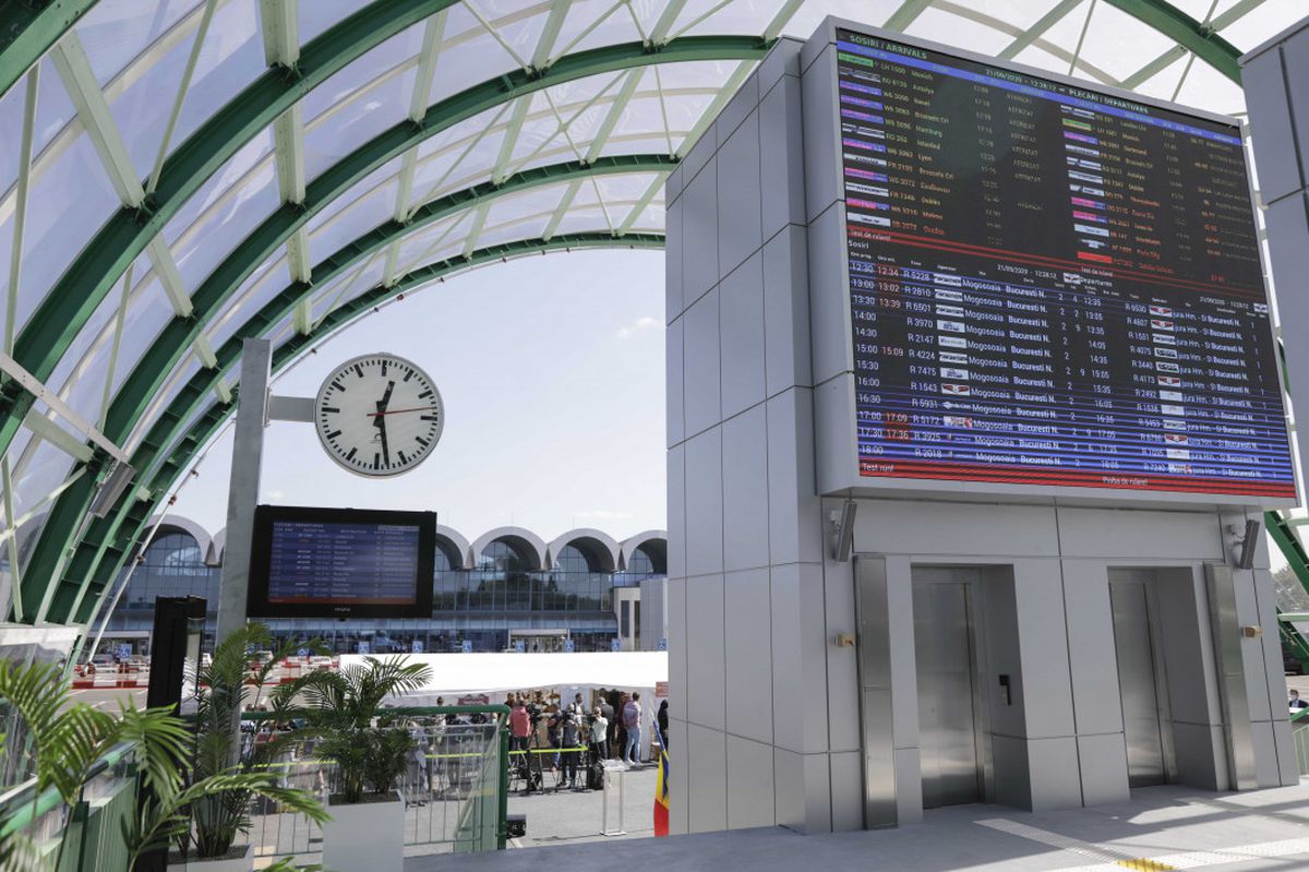 Confuzie înainte de Euro 2020 cu trenurile de pe ruta Gara de Nord - Aeroport Otopeni » Ce s-a întâmplat înainte de inaugurare