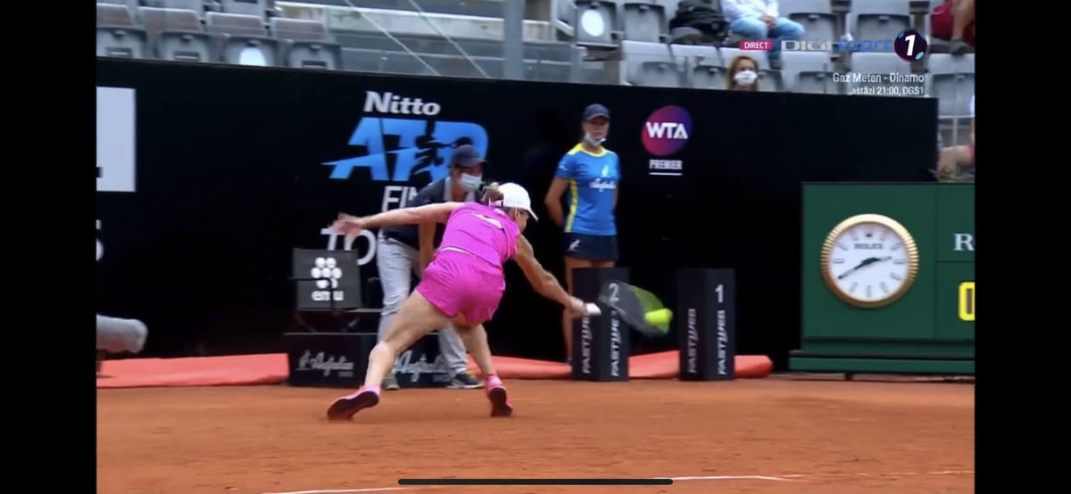 simona halep cazatura