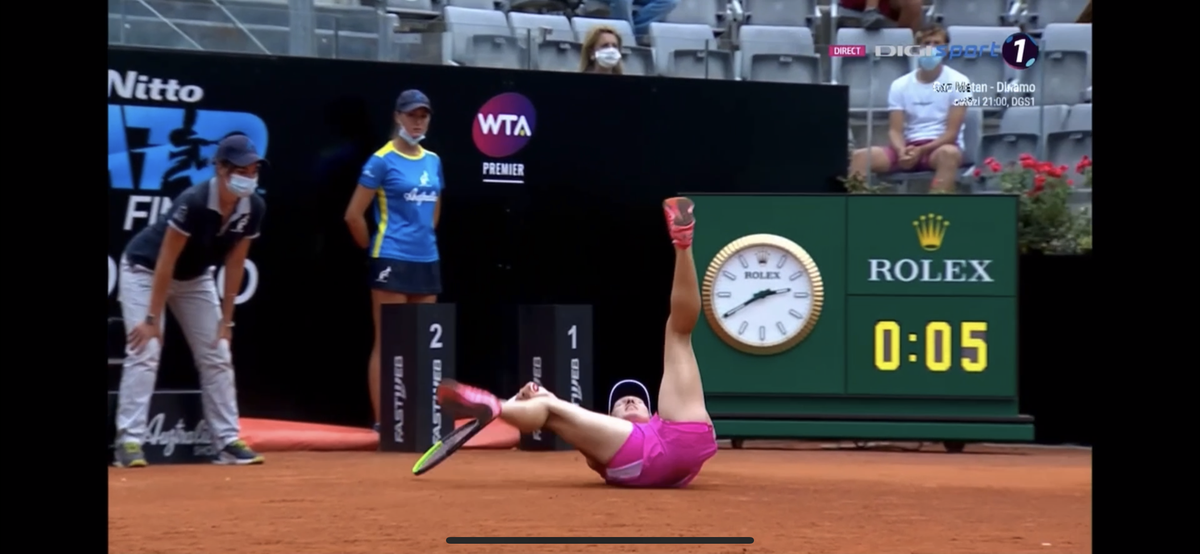 simona halep cazatura