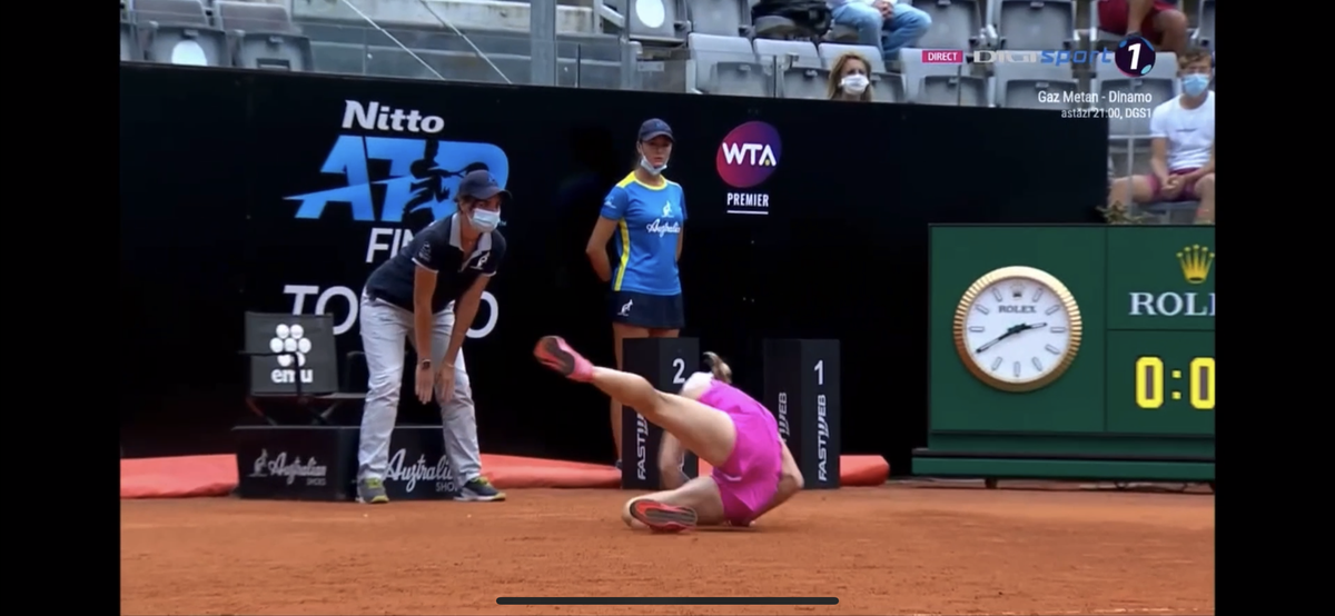 simona halep cazatura