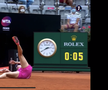 Emoții pentru Simona Halep în startul finalei cu Karolina Pliskova: Simona a căzut pe zgura de la Roma