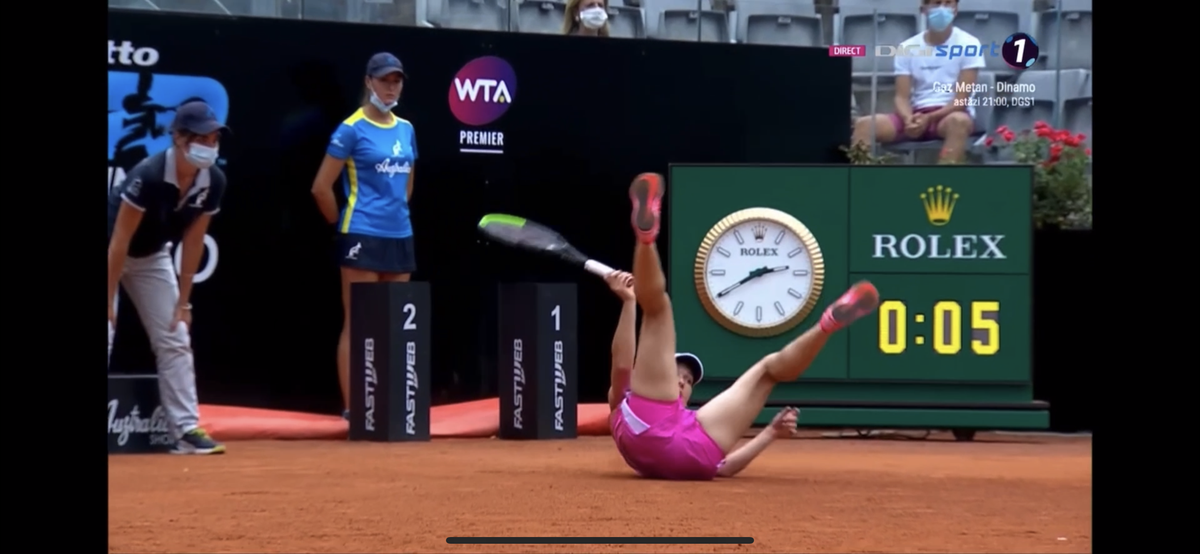 simona halep cazatura