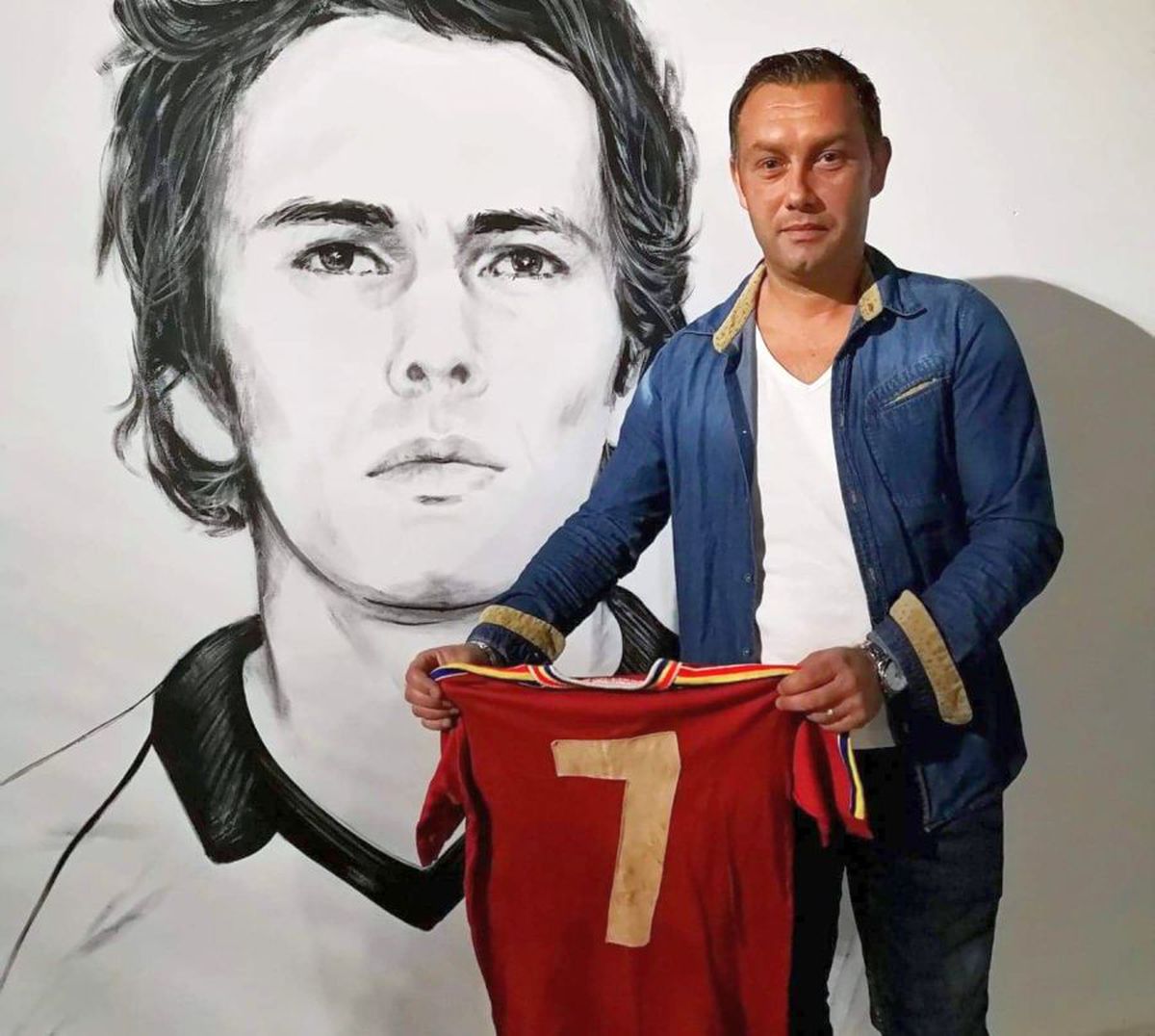 Suporterii Craiovei își venerează legendele » Acțiune superbă a ultrașilor olteni