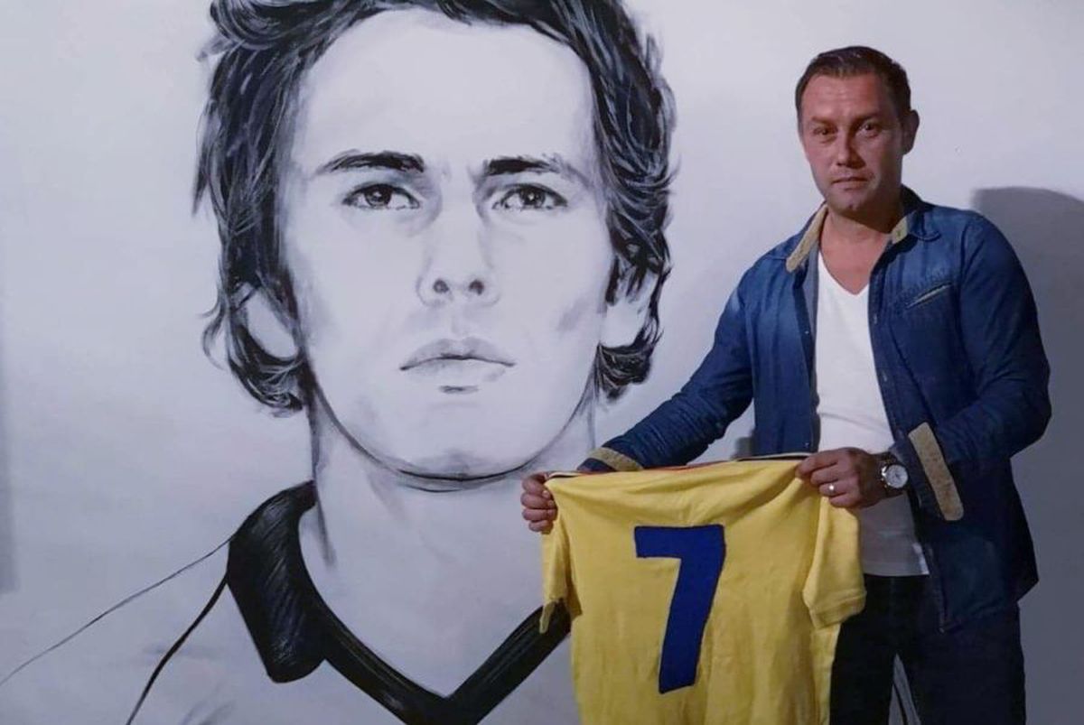 Suporterii Craiovei își venerează legendele » Acțiune superbă a ultrașilor olteni