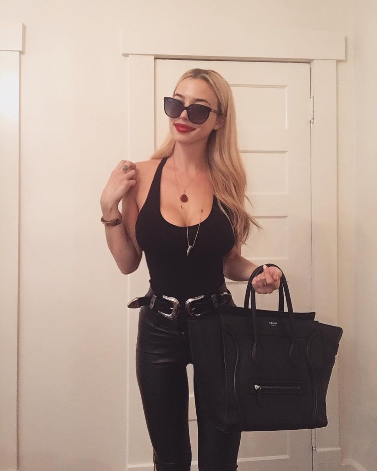 Iubita campionului de la US Open are un porc de jumătate de tonă. Pozele sunt fabuloase