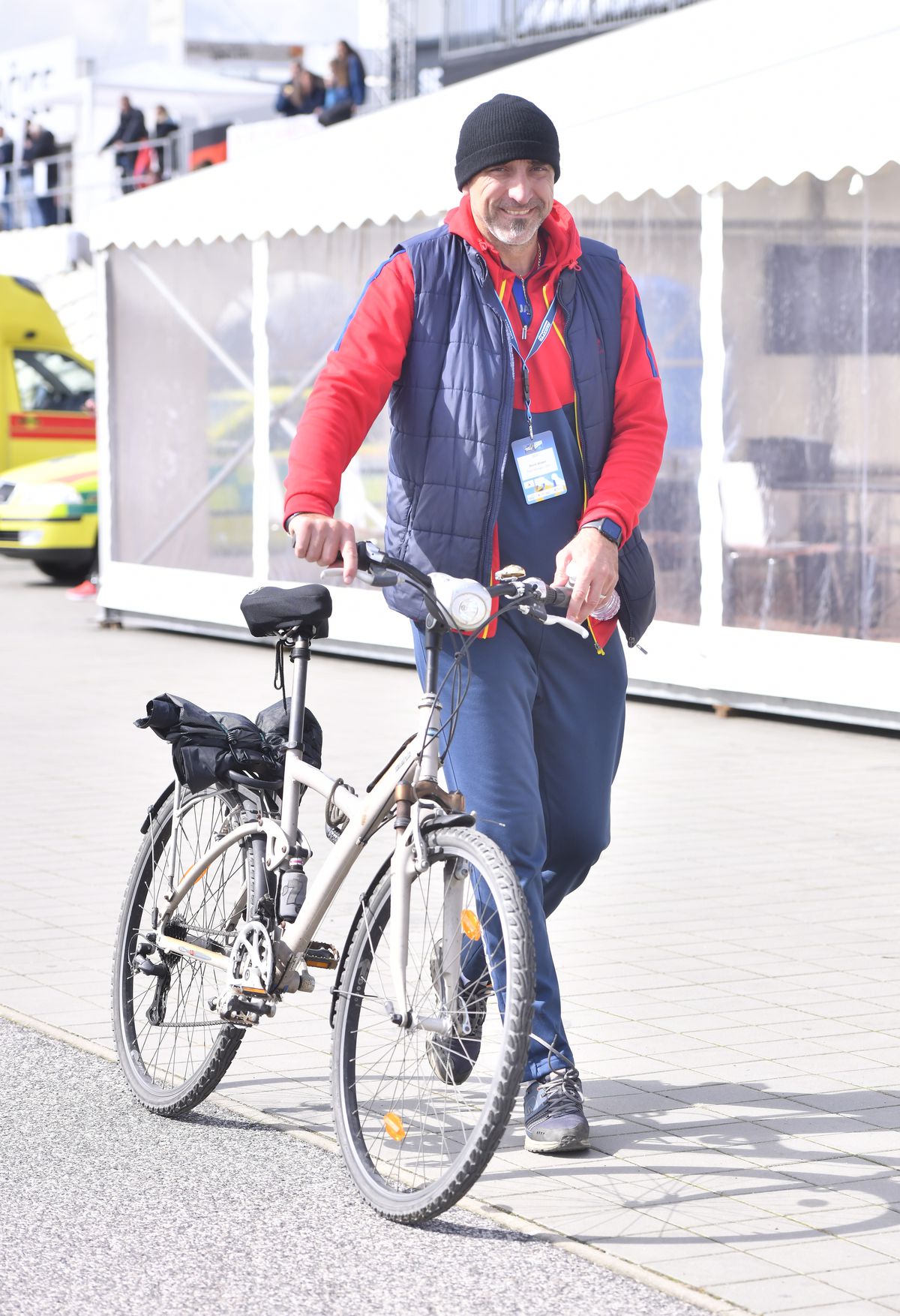 Cursă ruptă la mijloc » Debutanți la un Mondial de seniori, băieții de la dublu vâsle spun că e diferit „felul cum se concurează, atitudinea, e alt standard”