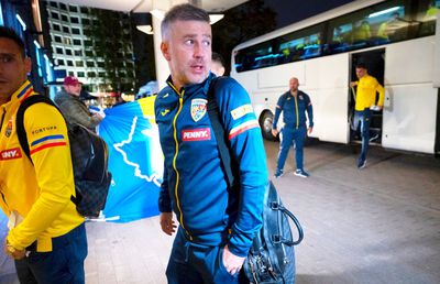 „Tricolorii” au ajuns în Finlanda » Edi Iordănescu a luat o decizie importantă în privința echipei de start