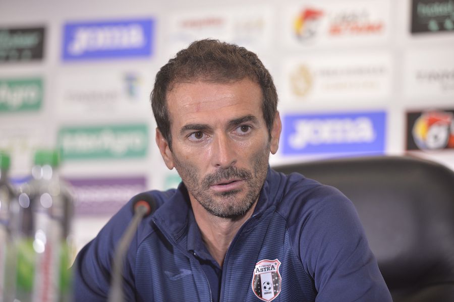 Marius Măldărășanu, la conferința de presă, pe vremea când antrena Astra Marius Măldărășanu, antrenorul momentului în Liga 1, dezvăluiri tari în direct: „A fost foarte dureros pentru mine. Șase ani nu m-a luat nicio echipă”