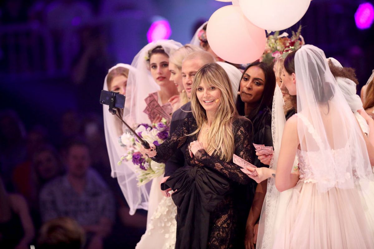 Heidi Klum a pozat topples