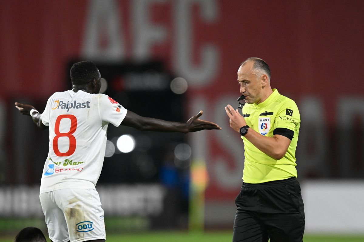 Fotbalistul lui FCSB și-a prezentat scuze colegilor: „Din vina mea am pierdut. Mă simt prost”