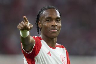 După accidentarea gravă a lui Radu Drăgușin, Tottenham a oficializat noul transfer