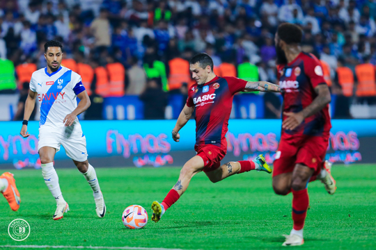 Nicolae Stanciu (30 de ani, mijlocaș ofensiv) a marcat în partida Damac - Al Hilal, scor 1-1, contând pentru runda #7 a campionatului Arabiei Saudite.