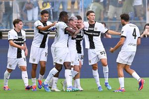 Lecce - Parma 2-2 » Cu Man și Mihăilă titulari, Parma evită înfrângerea în ultimul minut! Românii au cadrat 5 șuturi