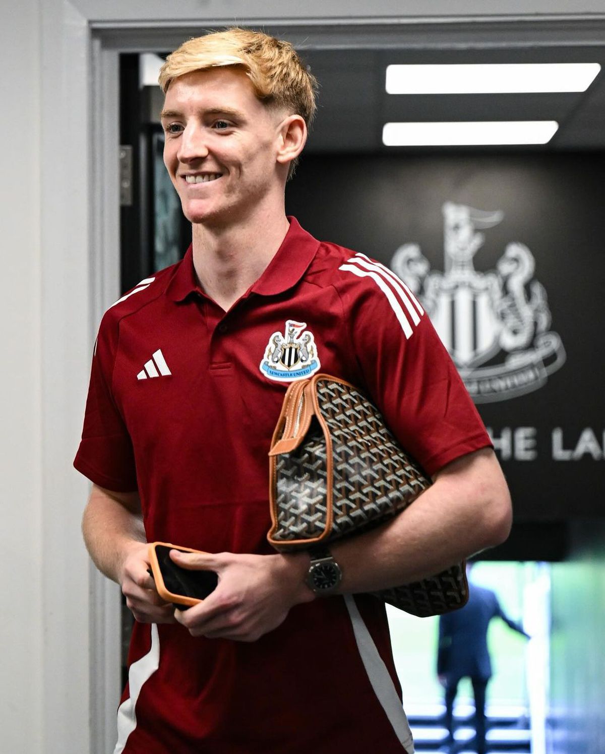 Starul din Premier League a venit la antrenamente cu o „ciudățenie” de peste 300.000 de lire » Fanii au reacționat imediat: „Cea mai urâtă mașină!”