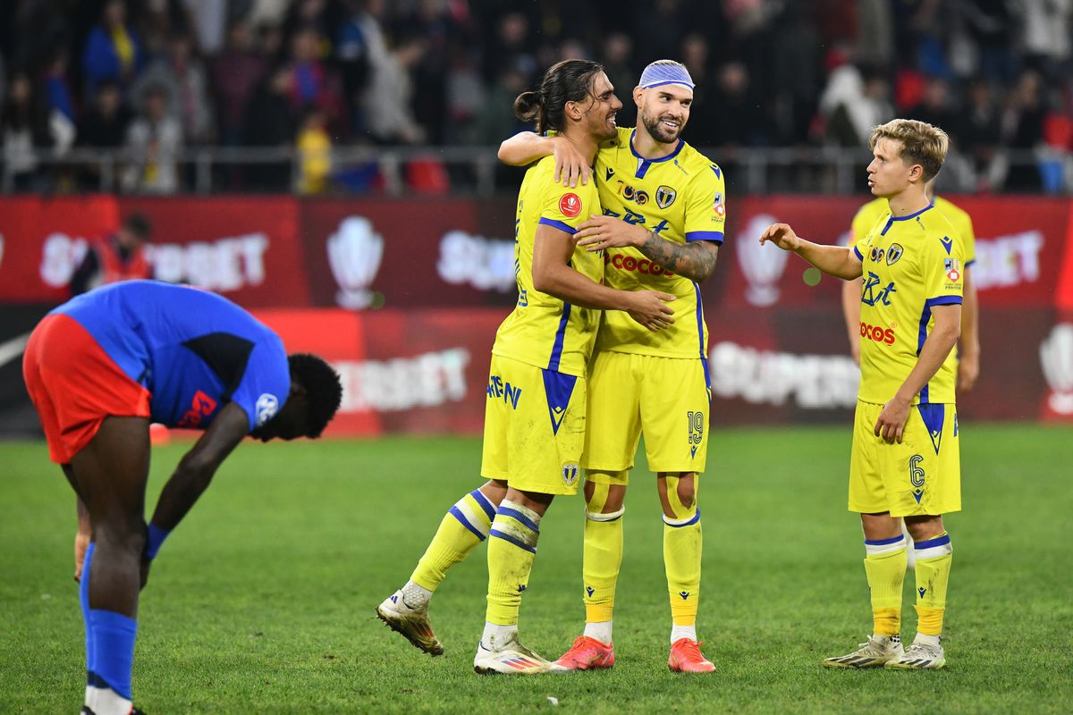 FCSB - Petrolul, duel în etapa 10-a din Superligă