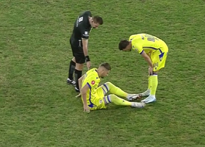 Două accidentări în 14 minute în FCSB - Petrolul! » Și-au pierdut cel mai bun om în startul meciului