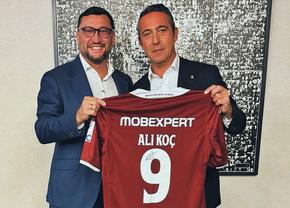 Viorel Moldovan, pe stadion la un mare derby european: „Am acceptat cu o imensă plăcere!”